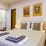 за гости ирис 2 Iris Guest 2 *