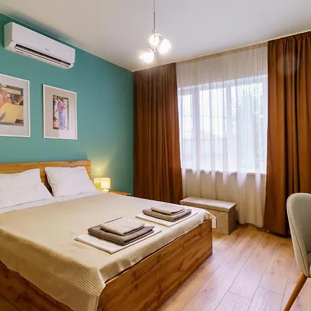 за гости ирис 2 Iris Guest 2 וליקו טורנובו